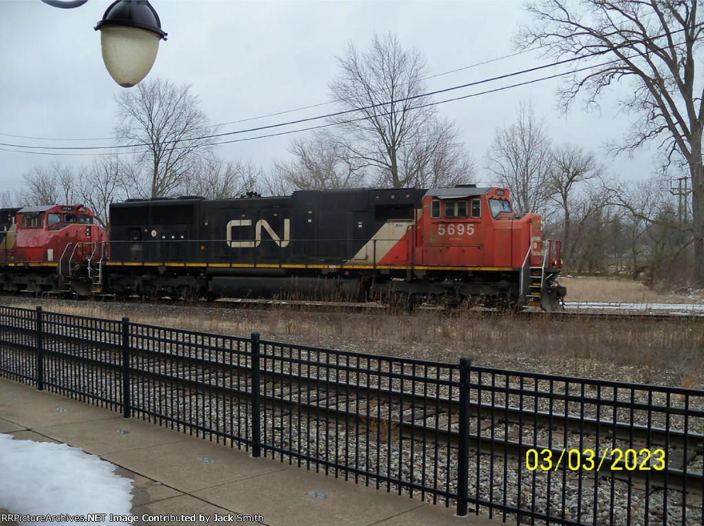 CN 5695